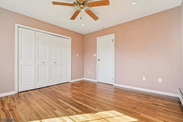 4 Punch Bowl Rd, Florham Park Boro, NJ 07960