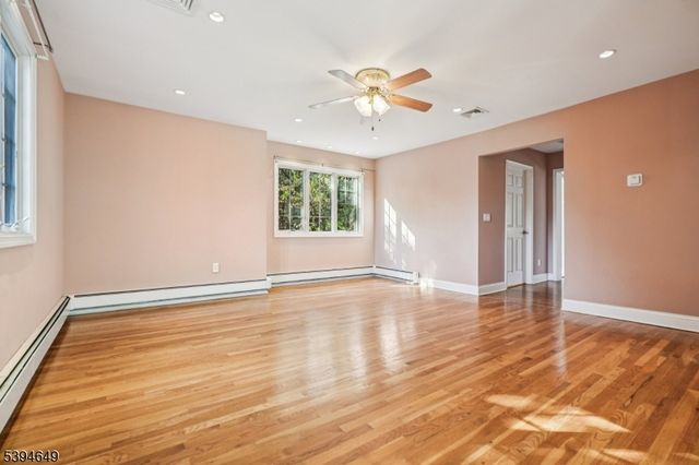 4 Punch Bowl Rd, Florham Park Boro, NJ 07960