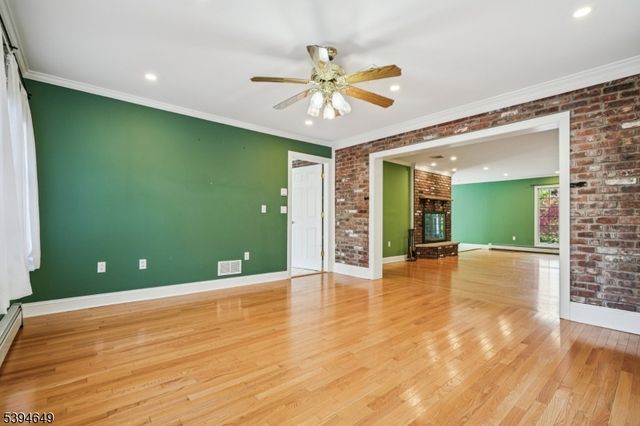 4 Punch Bowl Rd, Florham Park Boro, NJ 07960