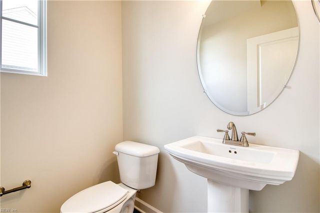 275 McCormick DR, Suffolk, VA 23434