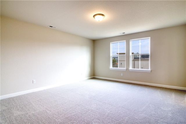 275 McCormick DR, Suffolk, VA 23434