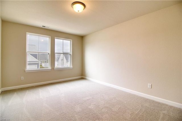 275 McCormick DR, Suffolk, VA 23434