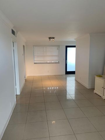 301 Golden Isles Drive 507, Hallandale Beach, FL 33009