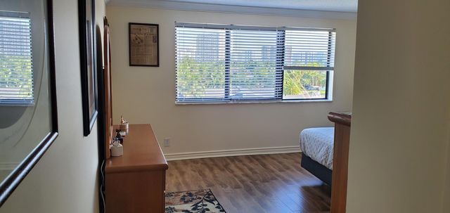 301 Golden Isles Drive 507, Hallandale Beach, FL 33009