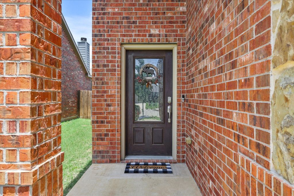 8805 Deadwood Lane, Aubrey, TX 76227 — photo 3
