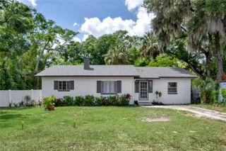 322 N FRANKFORT AVENUE, Deland, FL 32724