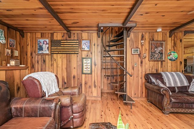 88 Hollingsworth Slough Rd, Doyle, TN 38559