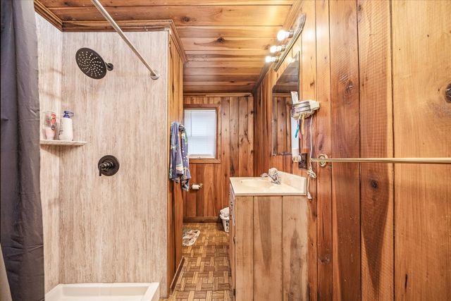 88 Hollingsworth Slough Rd, Doyle, TN 38559