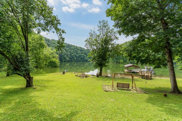 88 Hollingsworth Slough Rd, Doyle, TN 38559