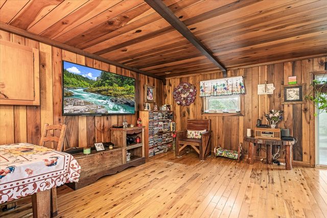 88 Hollingsworth Slough Rd, Doyle, TN 38559