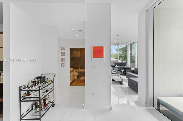2100 Park Ave 201, Miami Beach, FL 33139