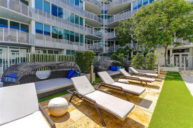 2100 Park Ave 201, Miami Beach, FL 33139