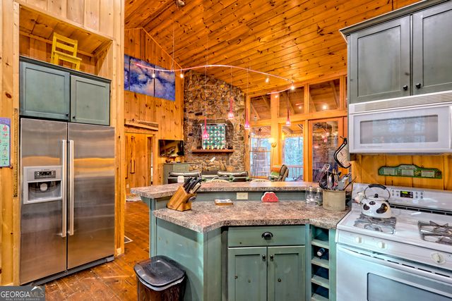 341 Brookwood Lane, Clarkesville, GA 30523