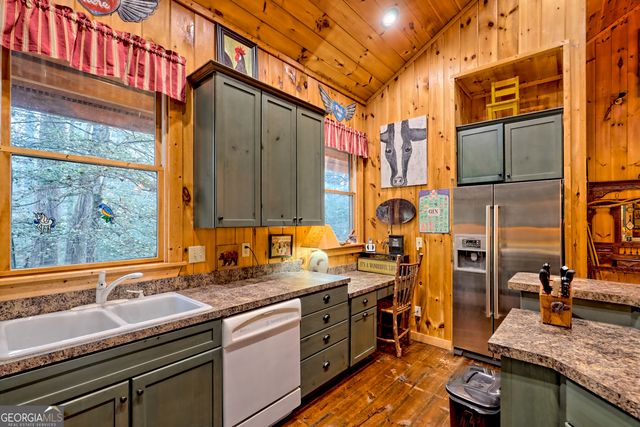 341 Brookwood Lane, Clarkesville, GA 30523