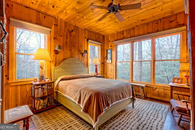 341 Brookwood Lane, Clarkesville, GA 30523