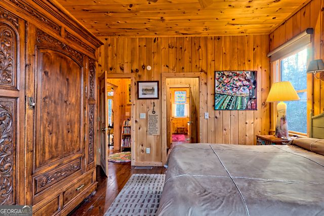 341 Brookwood Lane, Clarkesville, GA 30523