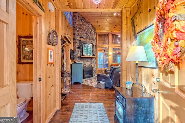 341 Brookwood Lane, Clarkesville, GA 30523