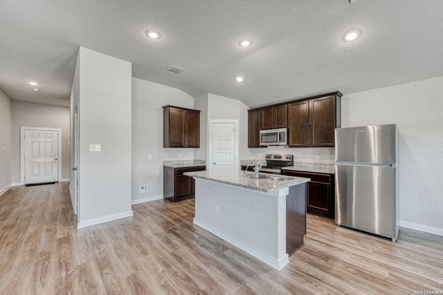 5443 Coral Valley, San Antonio, TX 78242