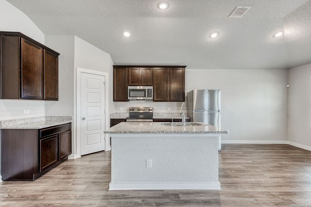 5443 Coral Valley, San Antonio, TX 78242