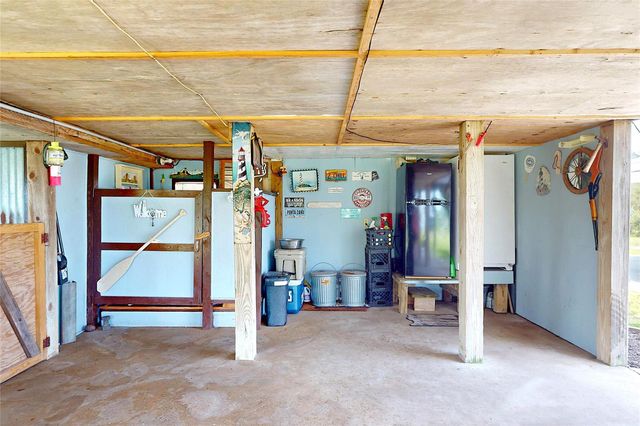 1321 Pickney Avenue, Port Bolivar, TX 77650