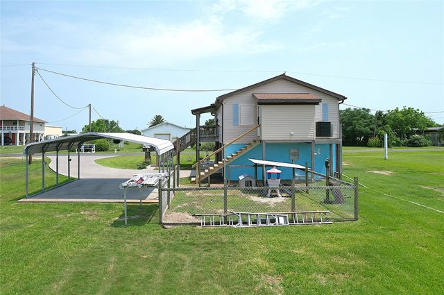 1321 Pickney Avenue, Port Bolivar, TX 77650