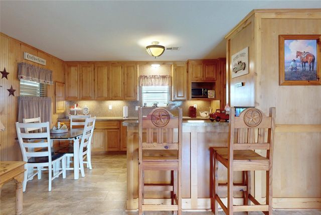 1321 Pickney Avenue, Port Bolivar, TX 77650