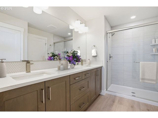 4611 S 36th Dr, Ridgefield, WA 98642