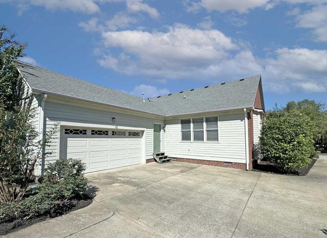 702 Mount Vernon Dr, Clarksville, TN 37043