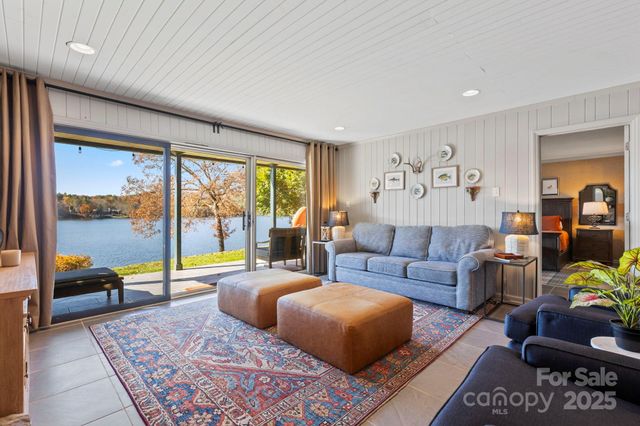 68 Toxaway Point C1, Lake Toxaway, NC 28747