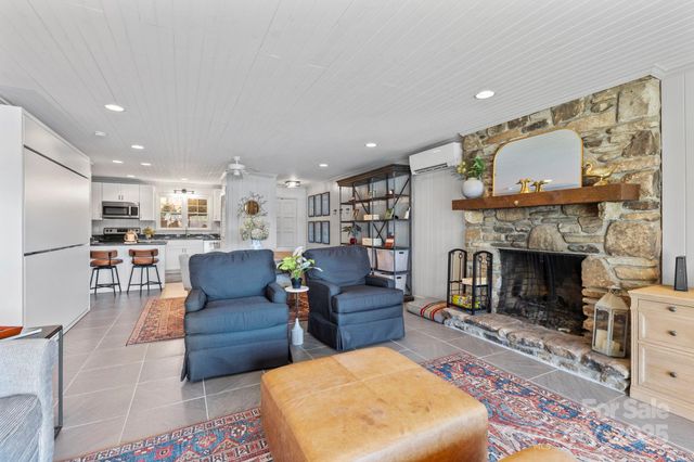 68 Toxaway Point C1, Lake Toxaway, NC 28747