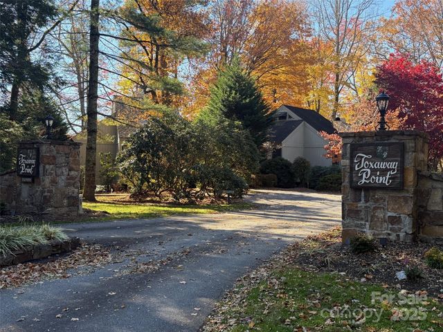 68 Toxaway Point C1, Lake Toxaway, NC 28747