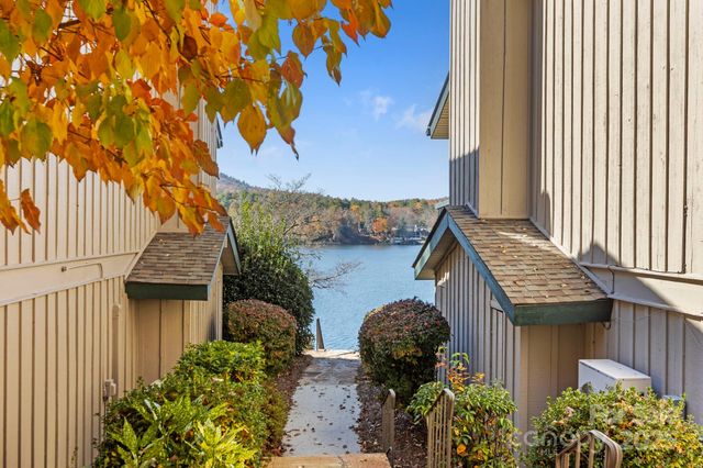 68 Toxaway Point C1, Lake Toxaway, NC 28747