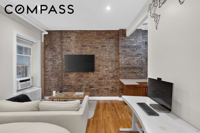 234 E 14th St Apt 1F, New York City, NY 10003