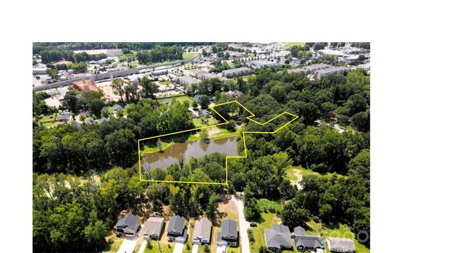 524 Dawn Circle, Charlotte, NC 28213
