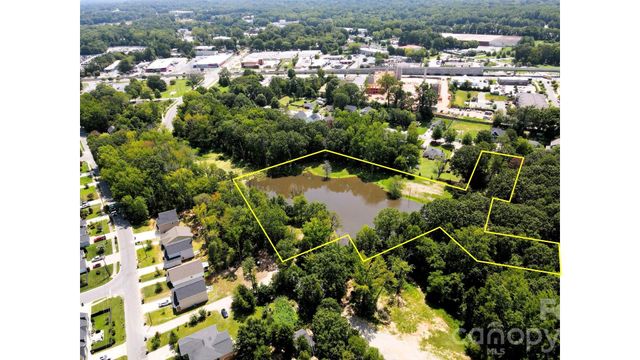 524 Dawn Circle, Charlotte, NC 28213