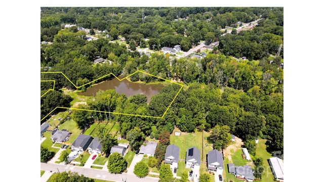 524 Dawn Circle, Charlotte, NC 28213
