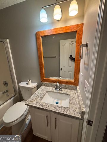 180 Brookestone Point, Fayetteville, GA 30215