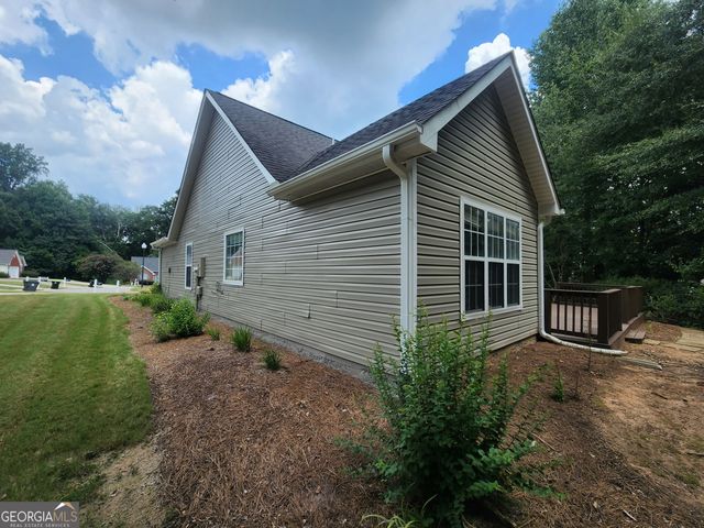 180 Brookestone Point, Fayetteville, GA 30215