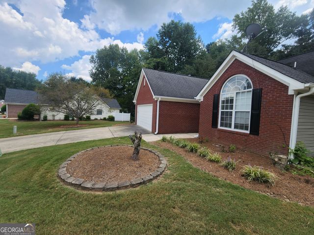 180 Brookestone Point, Fayetteville, GA 30215