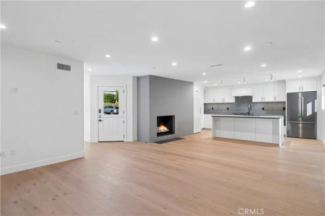 405 Serra Drive, Corona Del Mar, CA 92625