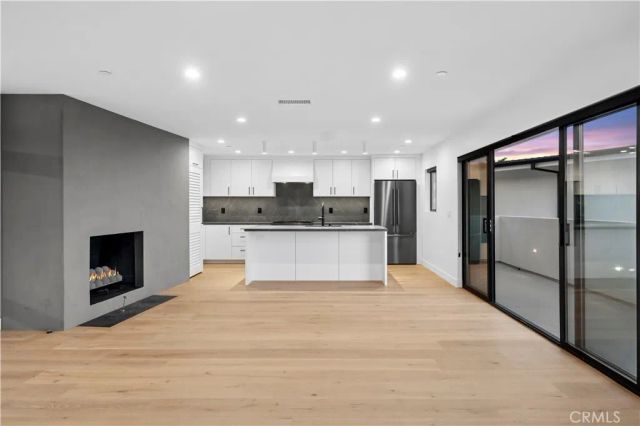 405 Serra Drive, Corona Del Mar, CA 92625