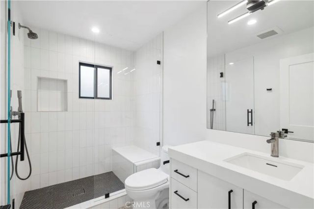 405 Serra Drive, Corona Del Mar, CA 92625