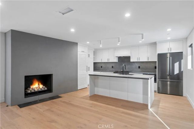 405 Serra Drive, Corona Del Mar, CA 92625