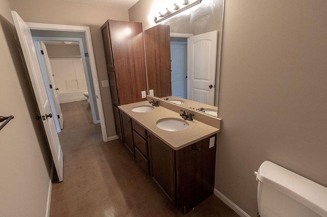 1409 PARIS RD 201, Columbia, MO 65201