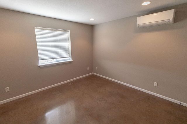 1409 PARIS RD 201, Columbia, MO 65201