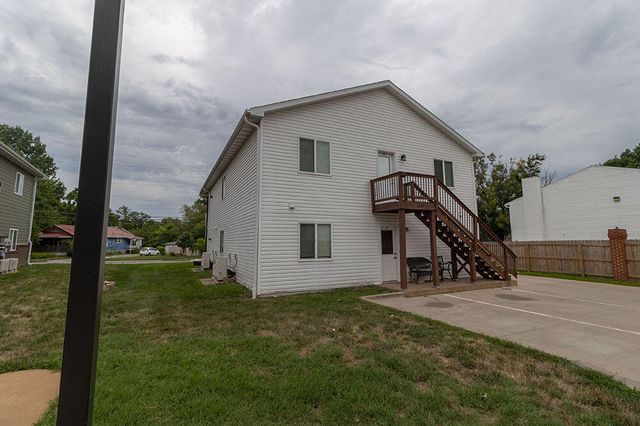 1409 PARIS RD 201, Columbia, MO 65201