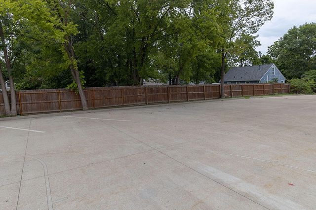 1409 PARIS RD 201, Columbia, MO 65201