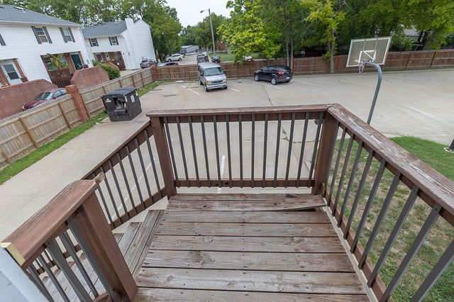 1409 PARIS RD 201, Columbia, MO 65201