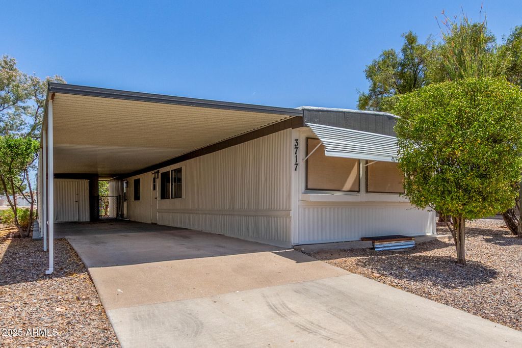 3717 N ILLINOIS Avenue, Florence, AZ 85132