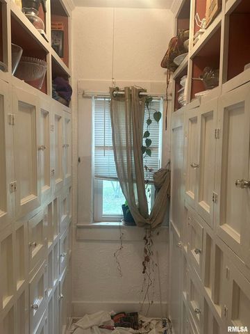 906 BELLE Avenue, Pinckneyville, IL 62274